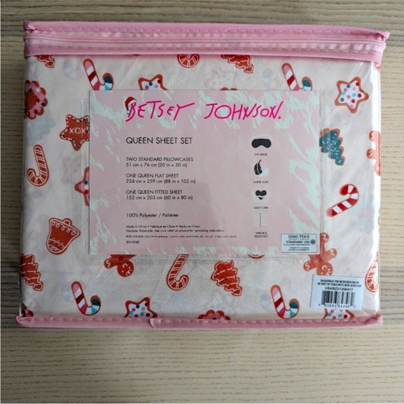 Betsey Johnson Christmas gingerbread sheet set - Picture 5 of 5